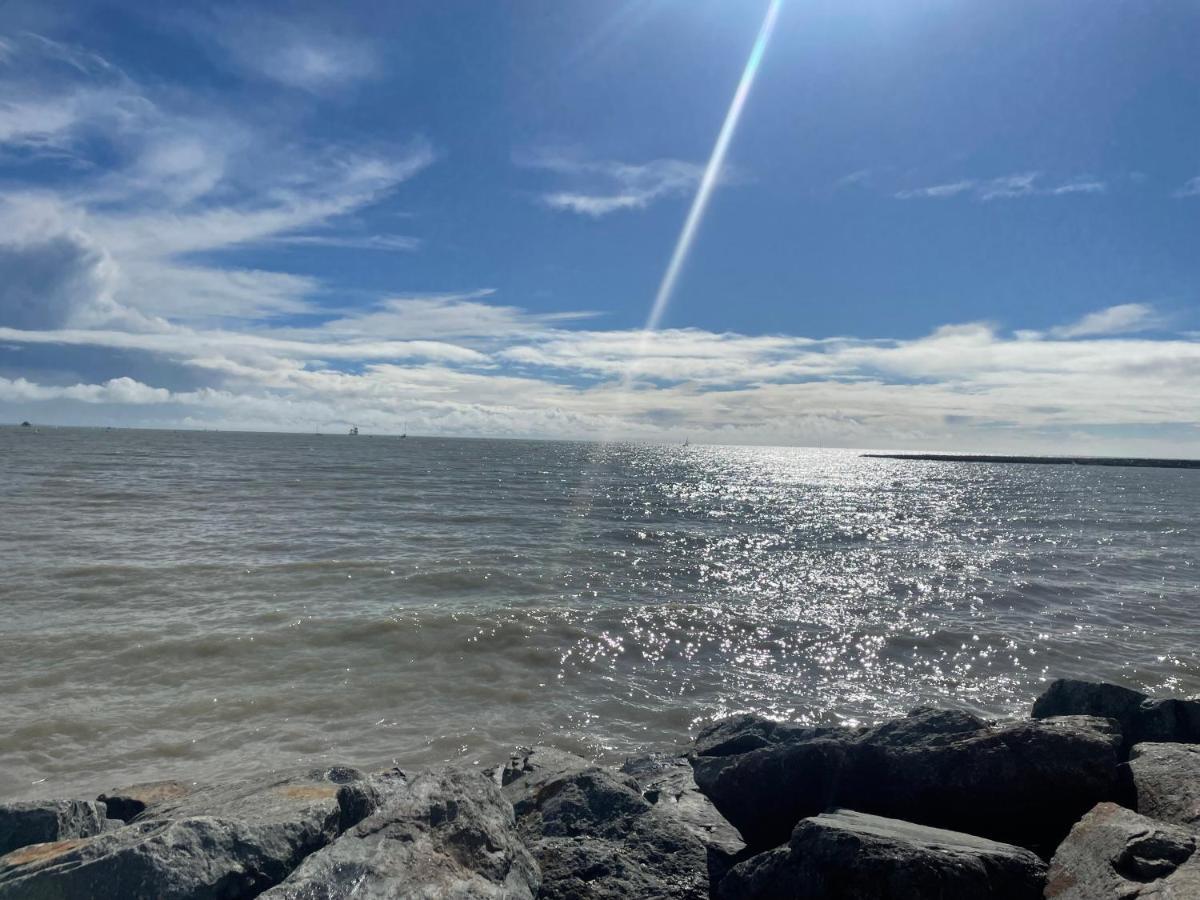 Logis Hotel Le Rochelois La Rochelle  Dış mekan fotoğraf