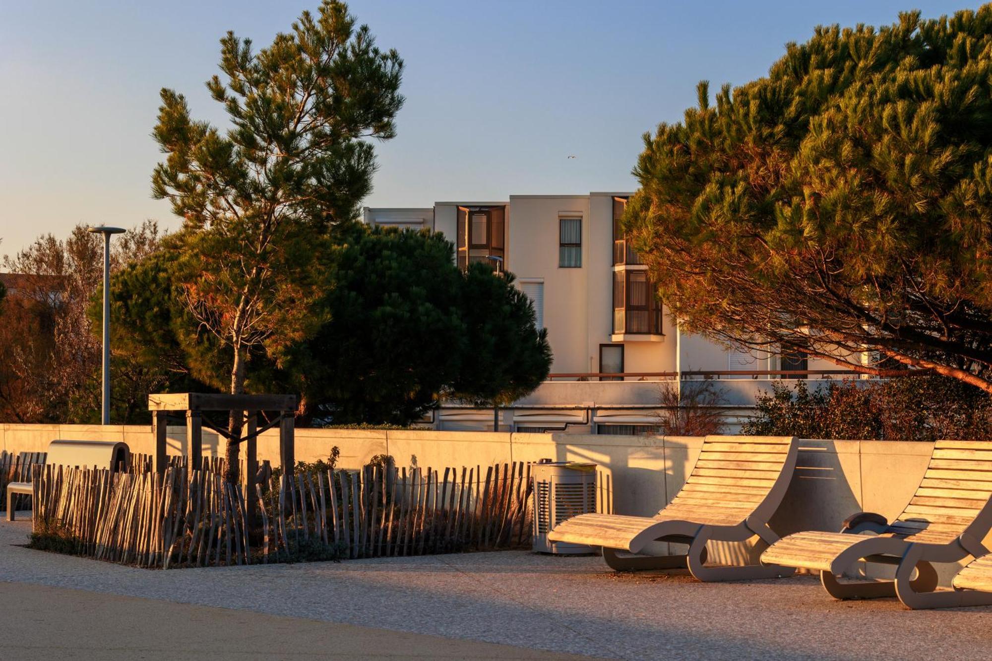 Logis Hotel Le Rochelois La Rochelle  Dış mekan fotoğraf