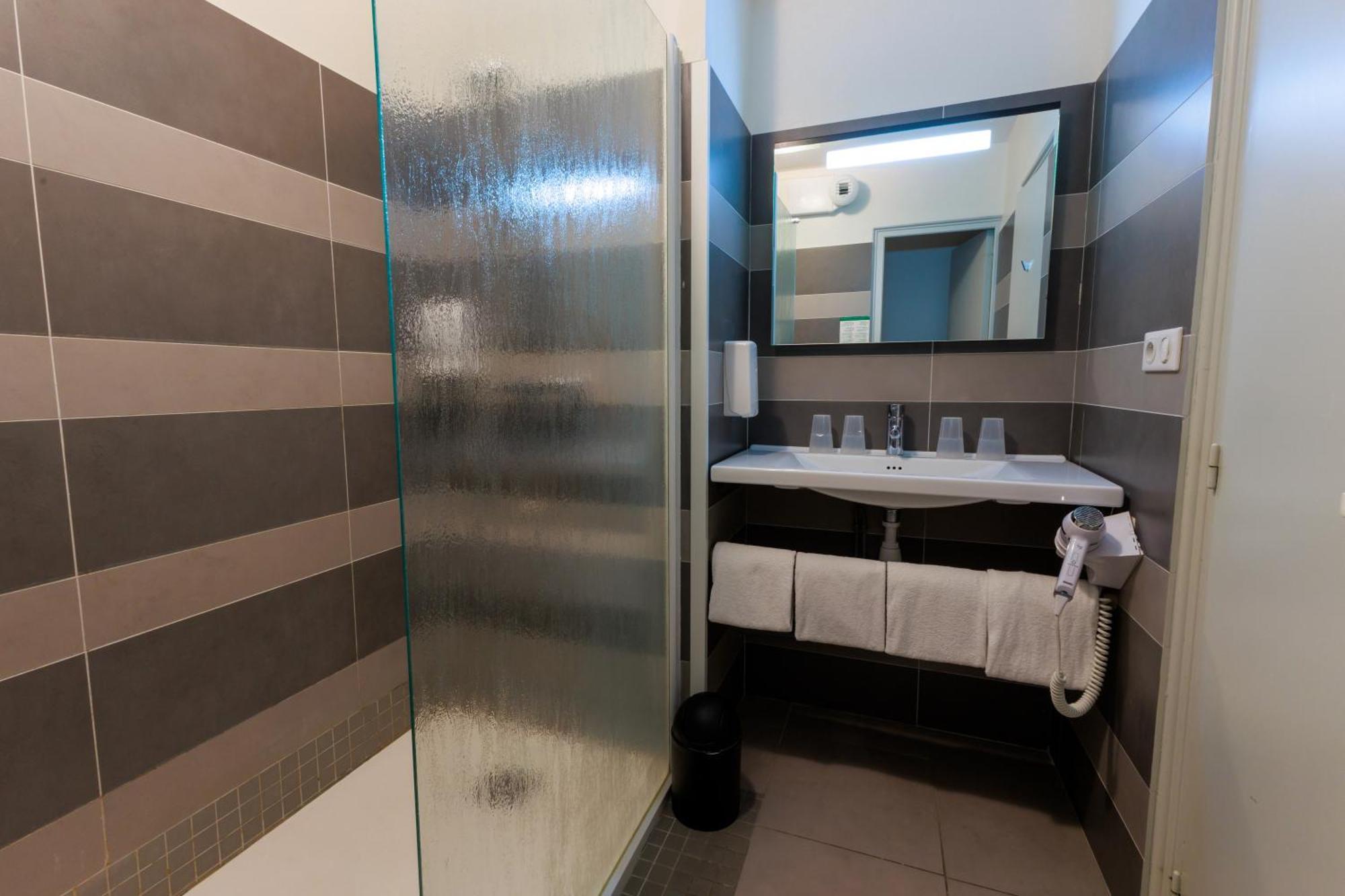 Logis Hotel Le Rochelois La Rochelle  Dış mekan fotoğraf