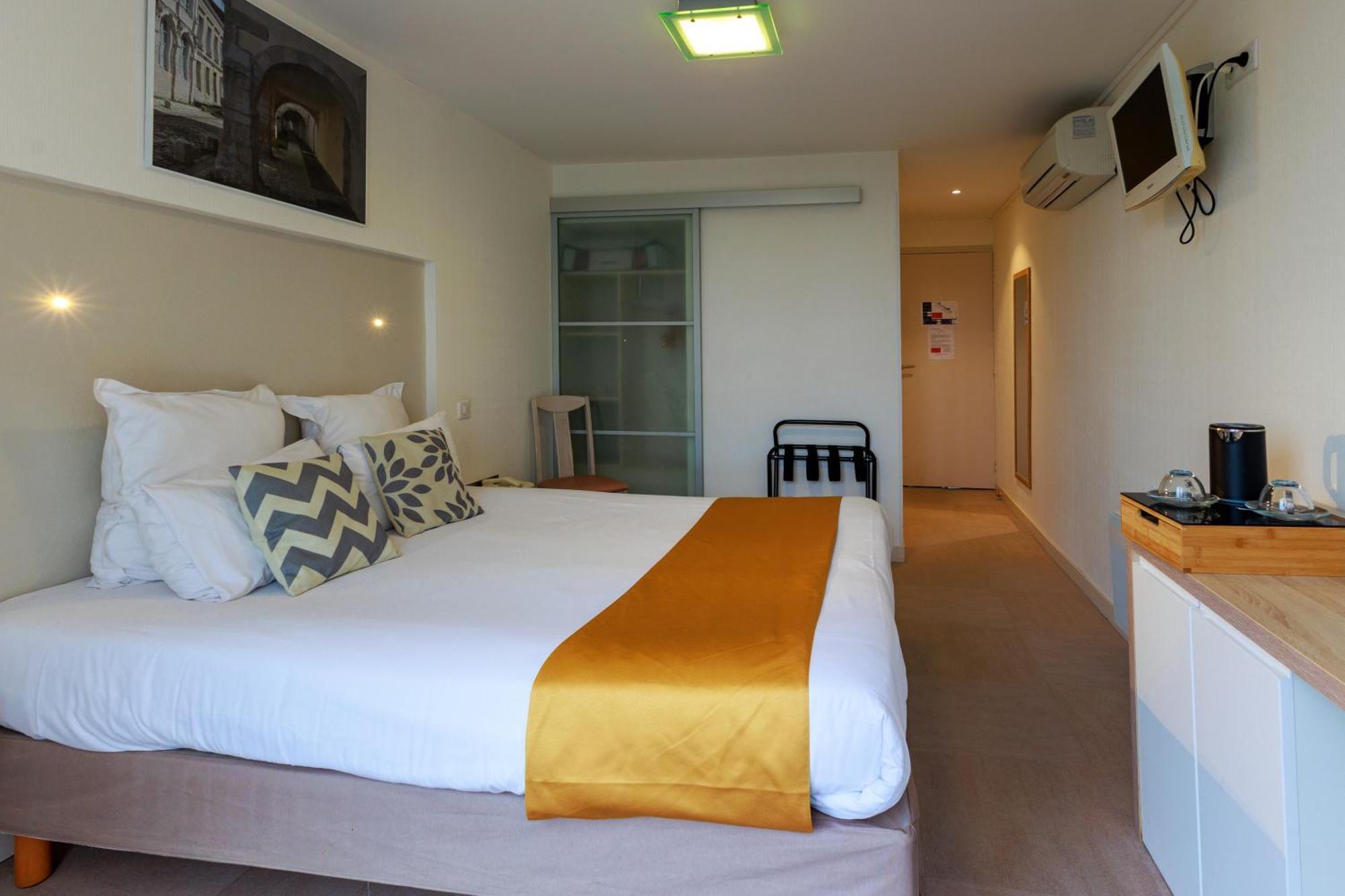 Logis Hotel Le Rochelois La Rochelle  Dış mekan fotoğraf