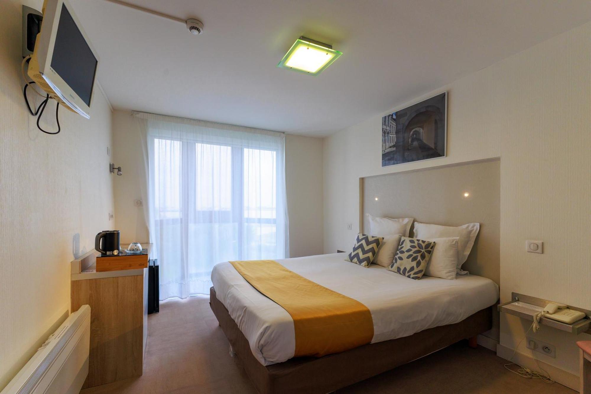 Logis Hotel Le Rochelois La Rochelle  Dış mekan fotoğraf